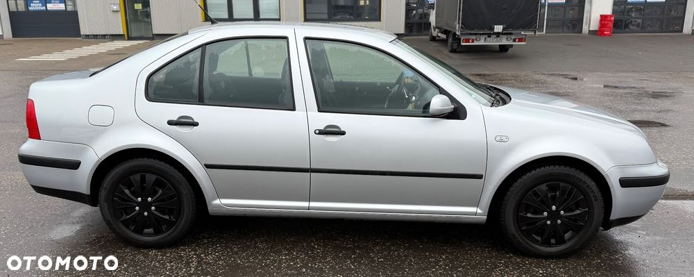 Volkswagen Bora 1.4 Basis - 6