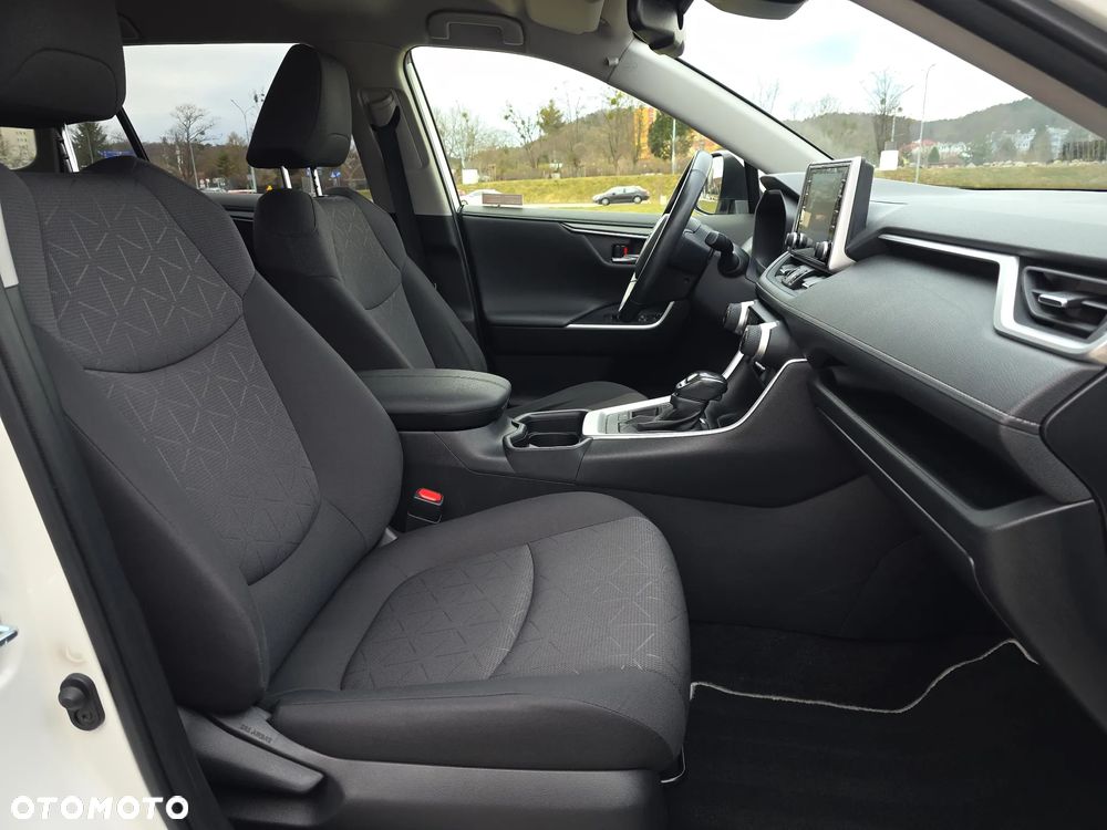 Toyota RAV4 2.5 Hybrid Comfort 4x2 - 19