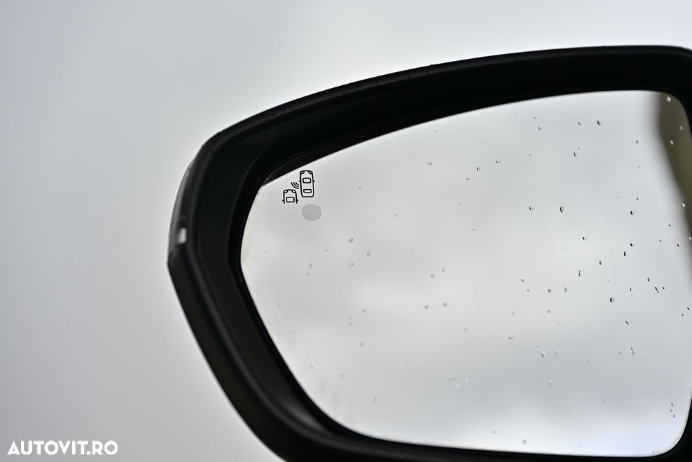 Peugeot 3008 1.2 PureTech 130 EAT8 GT - 14