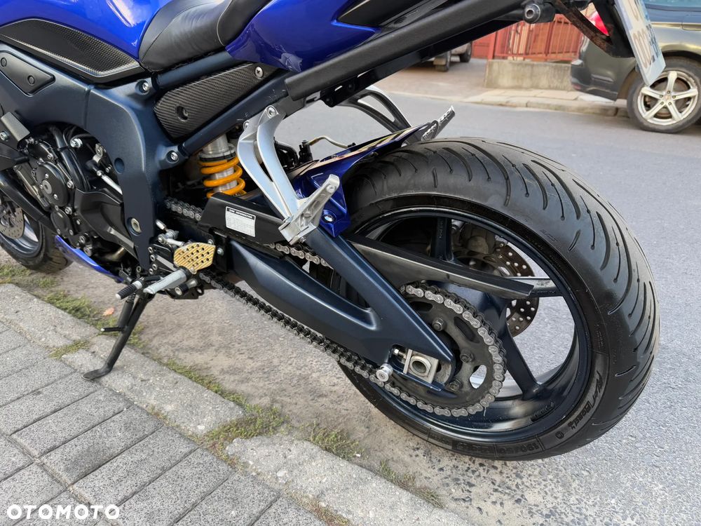 Yamaha FZ - 29