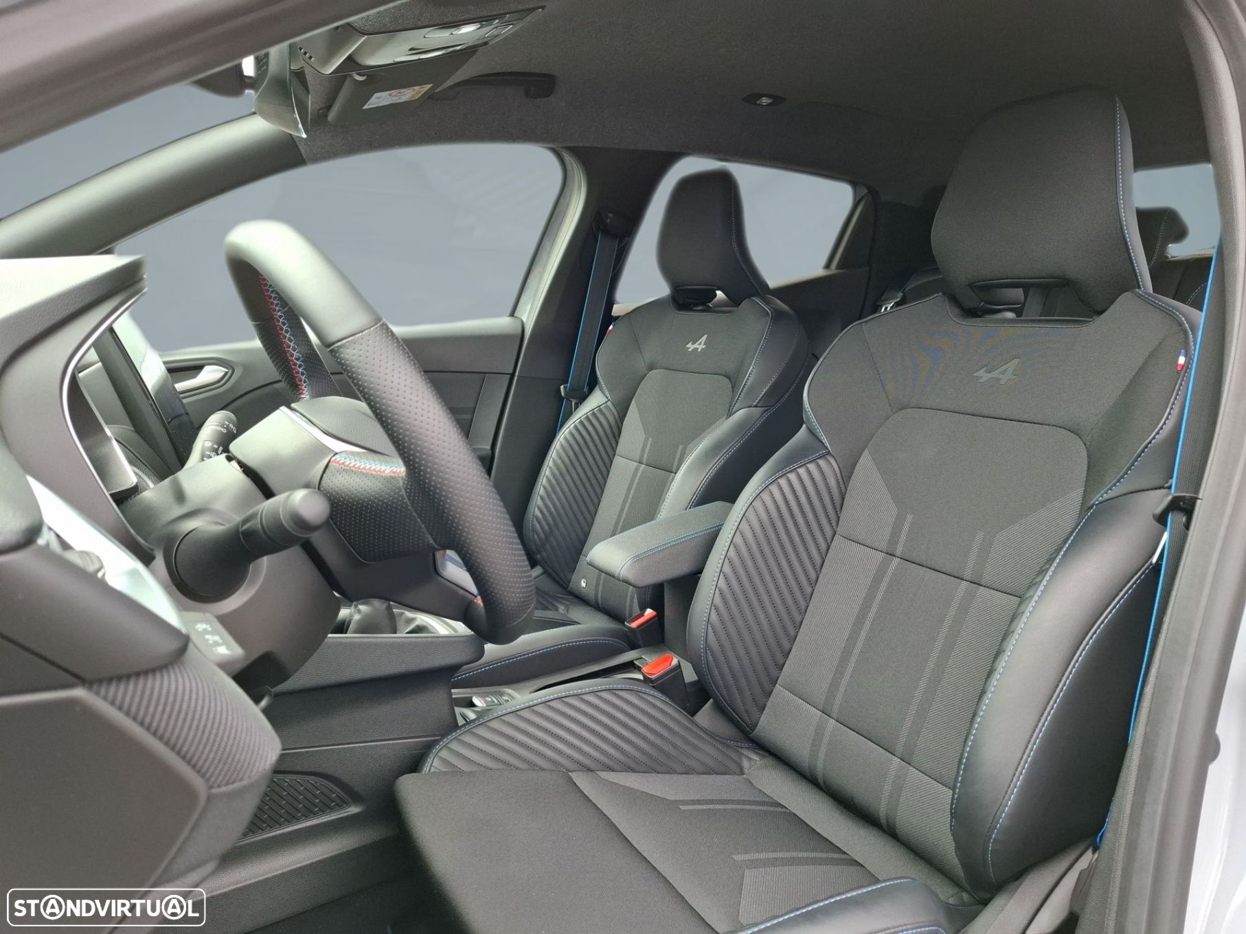Renault Clio - 11