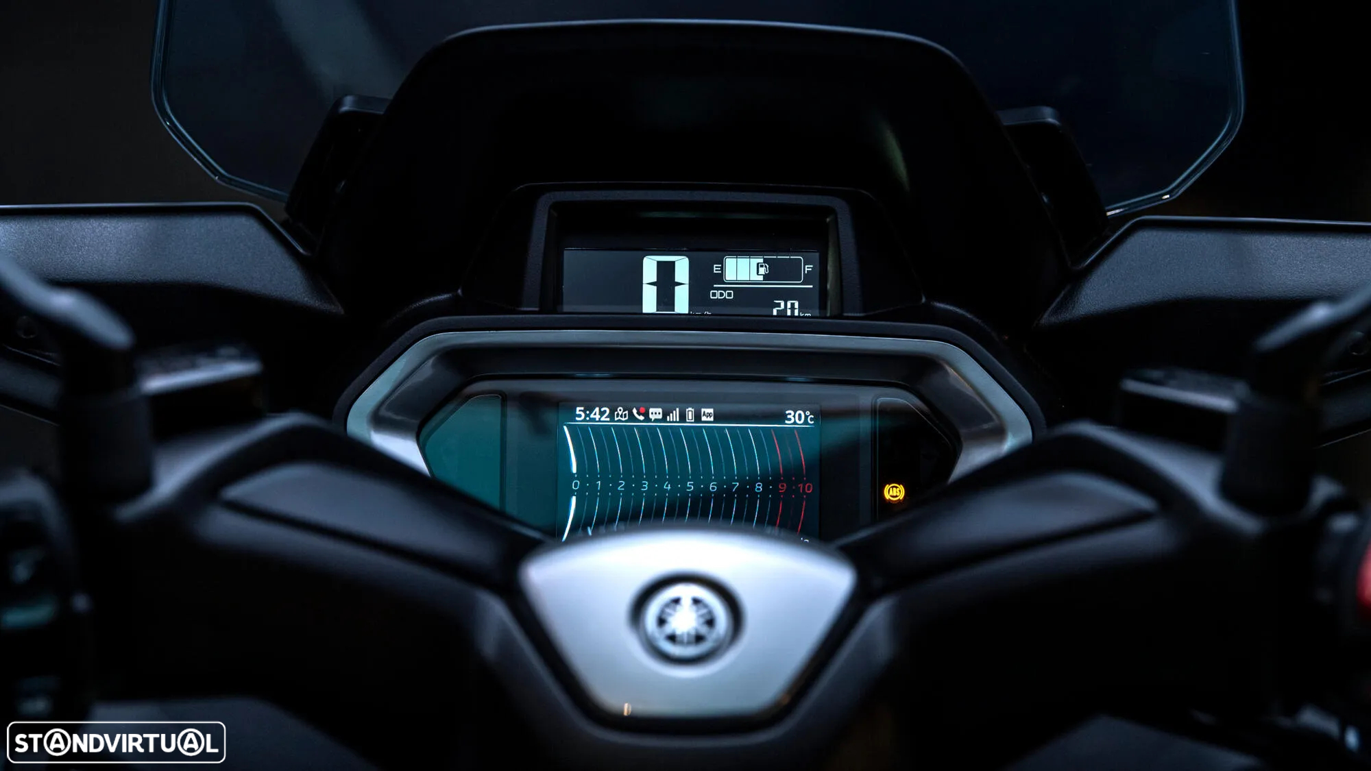Yamaha X-Max 300 Tech Max - 18