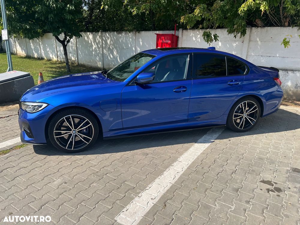 BMW Seria 3 330e Aut. M Sport - 2