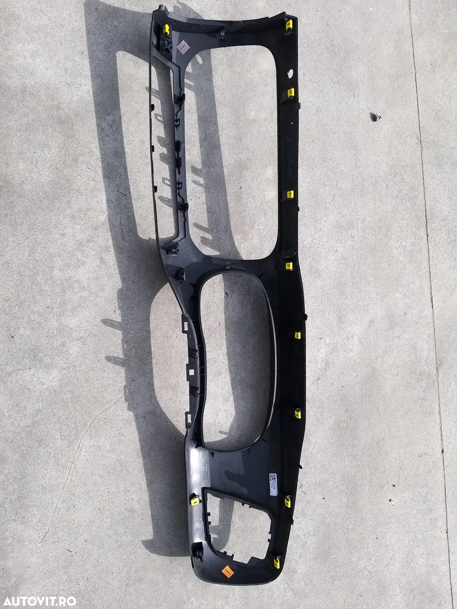 Ornament rama bord opel zafira e life 980836467702 981243447702 98124344zd - 3
