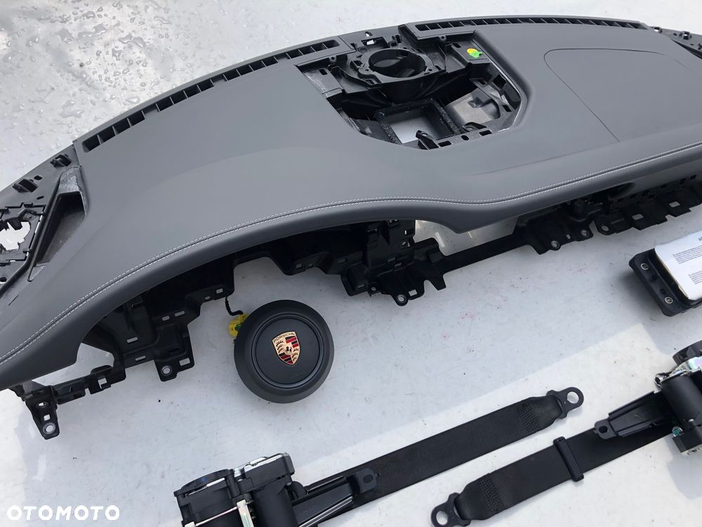 PORSCHE CARRERA 911 991 992 996 997 DESKA KONSOLA KOKPIT PULPIT PÓŁKA PARAPET PODUSZKI PODUSZKA KURTYNA FOTELA W FOTEL  DASHBOARD SEATBELTS AIRBAG KIEROWCY PASAŻERA KOLAN KOLANOWE KOLANO PASY PAS KAPOTAŻ naprawa regeneracja SZARA !!!!!! - 9