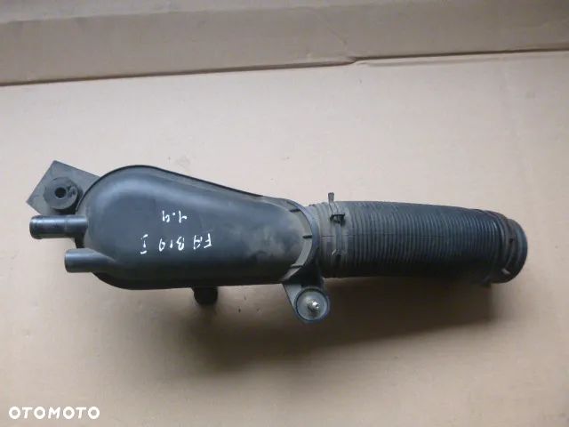 RURA DOLOT POWIETRZA NAKŁADKA OBUDOWA PRZEPUSTNICY SKODA FABIA I 1.4 MPI