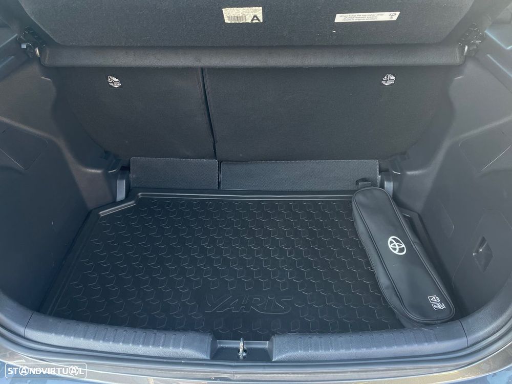 Toyota Yaris - 10