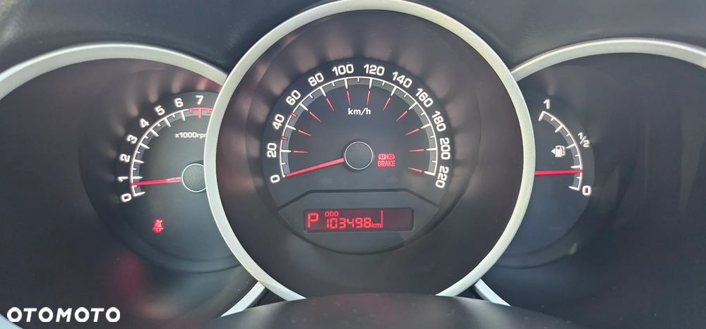 Kia Venga - 14
