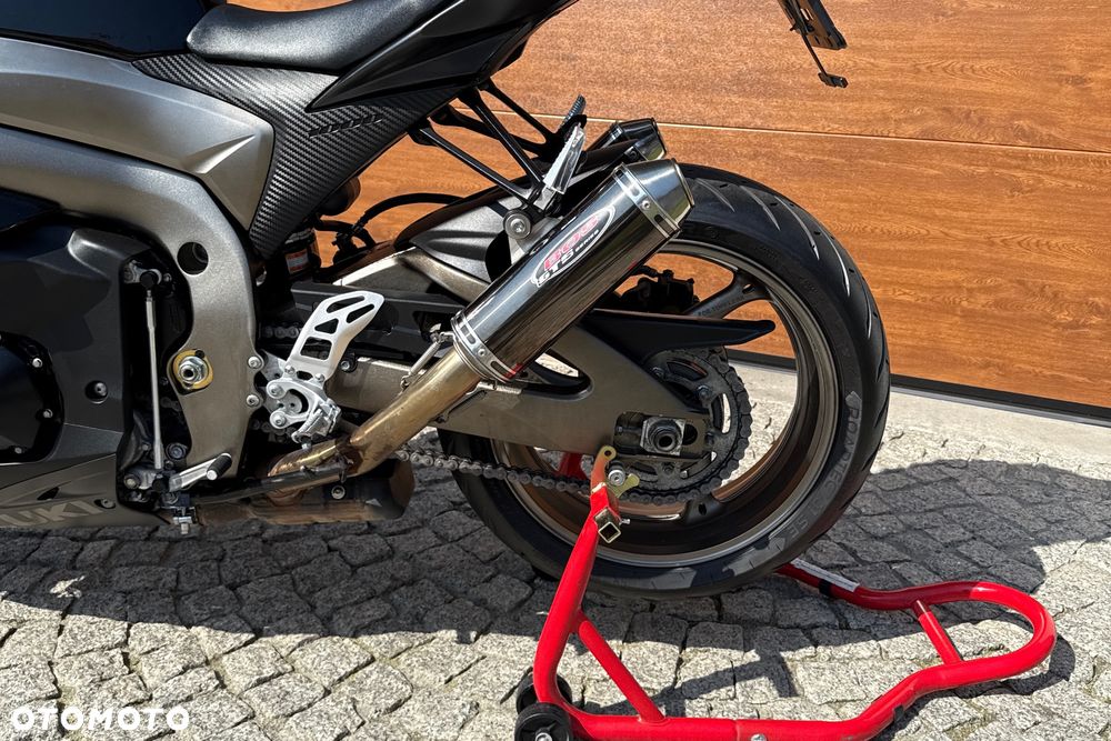 Suzuki GSX-R - 22