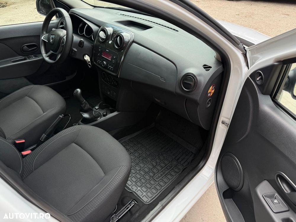 Dacia Sandero - 17