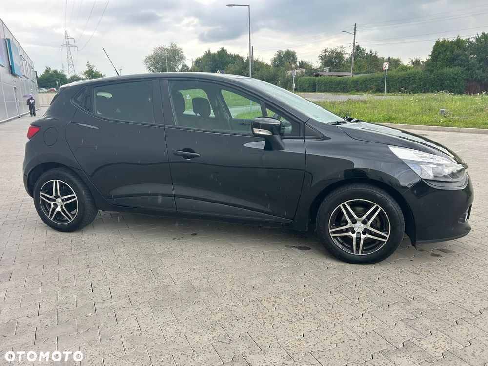 Renault Clio 1.2 16V 75 Business - 9