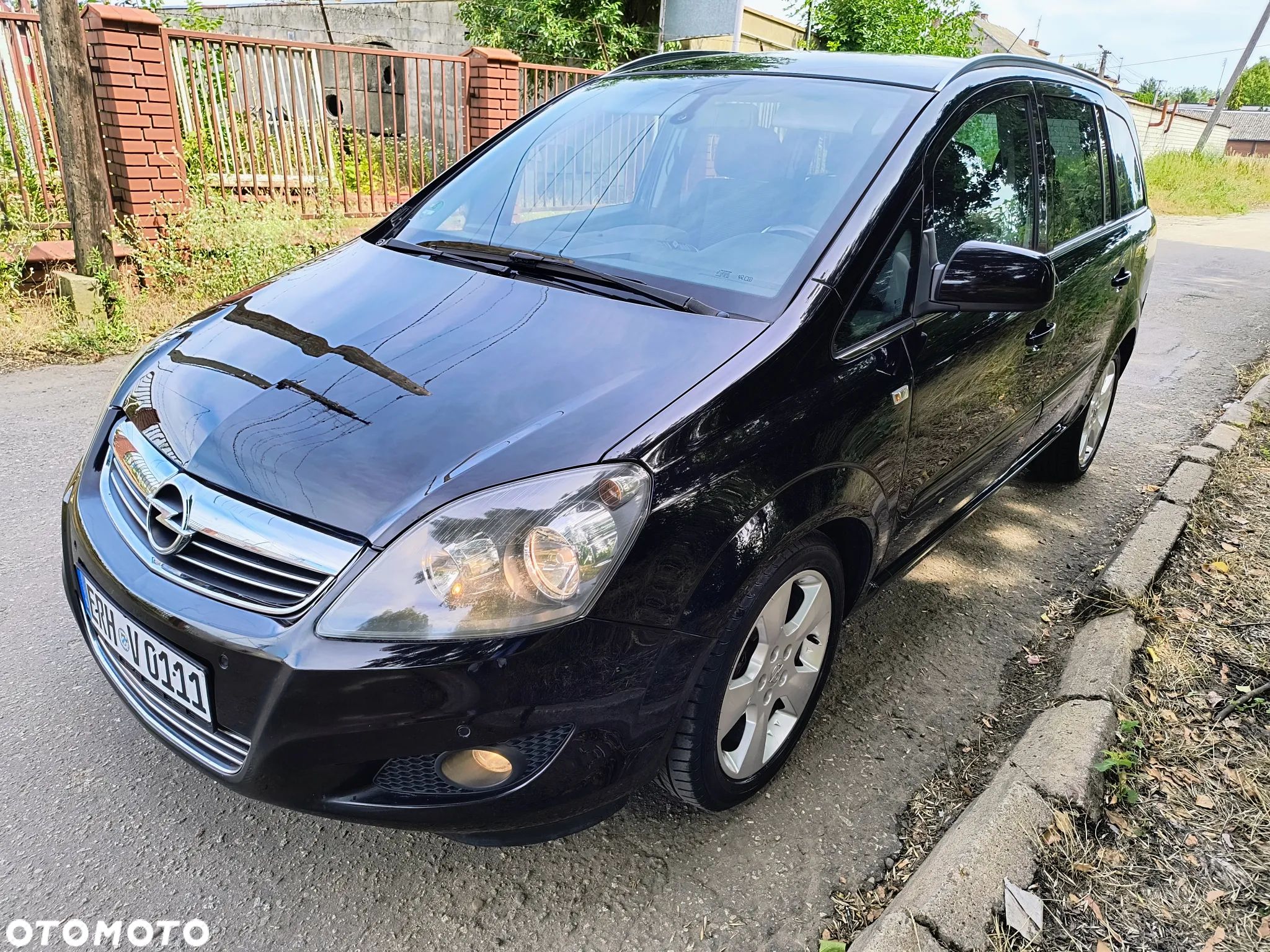 Opel Zafira 1.8 Selection - 1