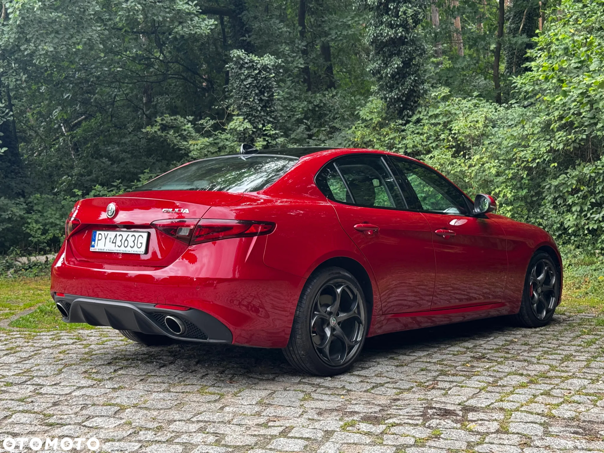 Alfa Romeo Giulia 2.0 Turbo 16V AT8-Q4 Veloce - 4