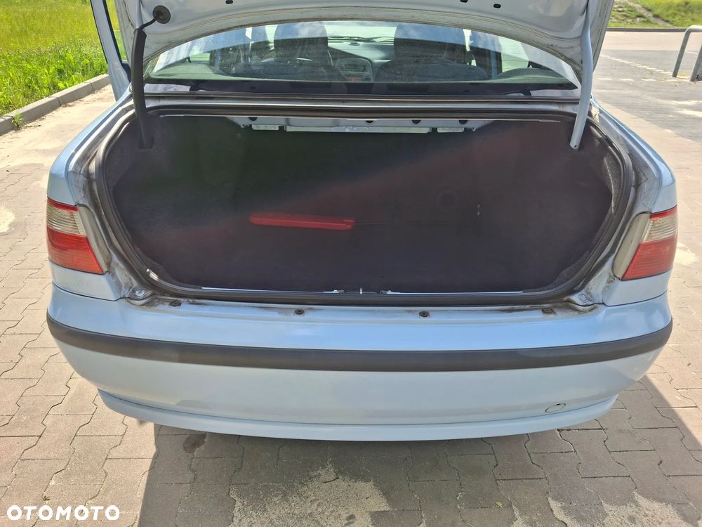 Fiat Albea 1.2 16V Actual / EL - 12
