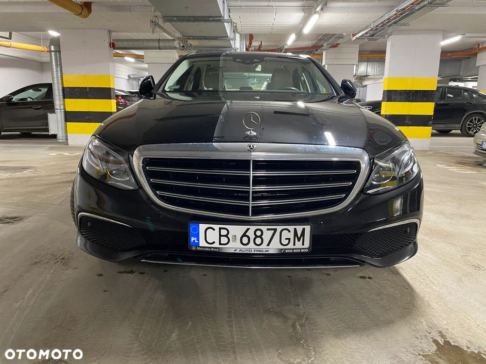 Mercedes-Benz Klasa E 200 4-Matic 9G-TRONIC - 17