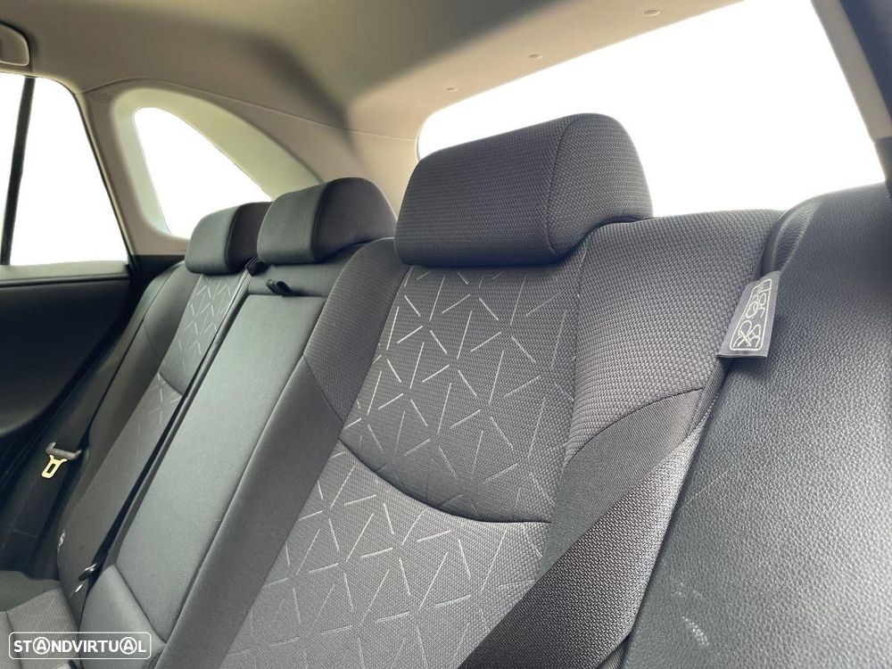 Toyota RAV4 - 11
