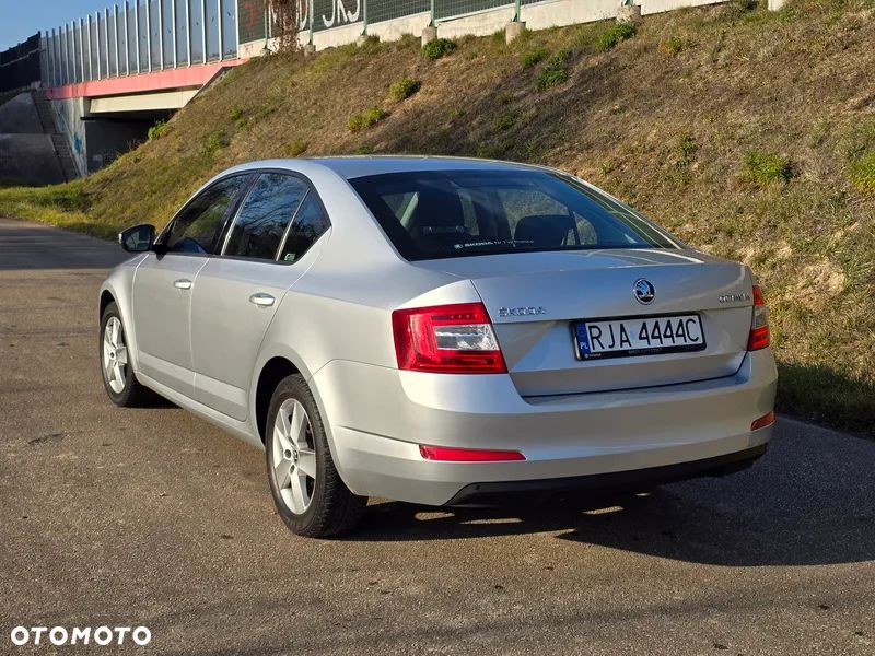 Skoda Octavia 1.6 TDI Ambition - 13