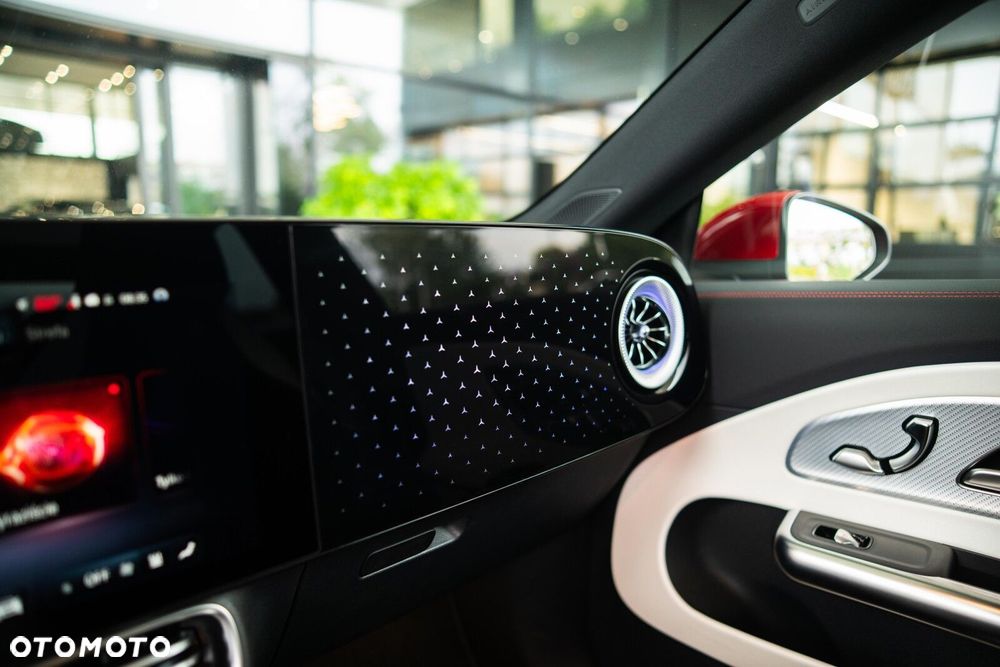 Mercedes-Benz CLA - 17