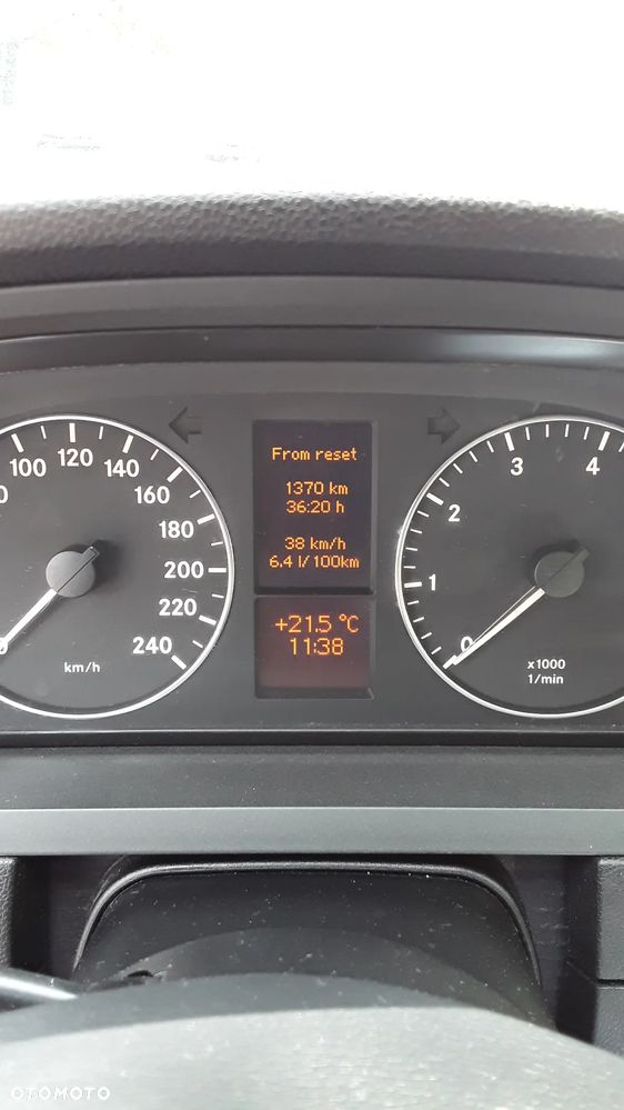 Mercedes-Benz Klasa A 180 BlueEFFICIENCY Avantgarde - 10