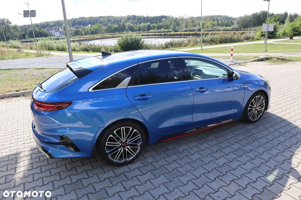 Kia ProCeed - 9