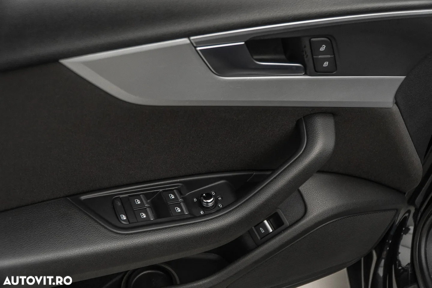 Audi A4 2.0 TDI S tronic Design - 18