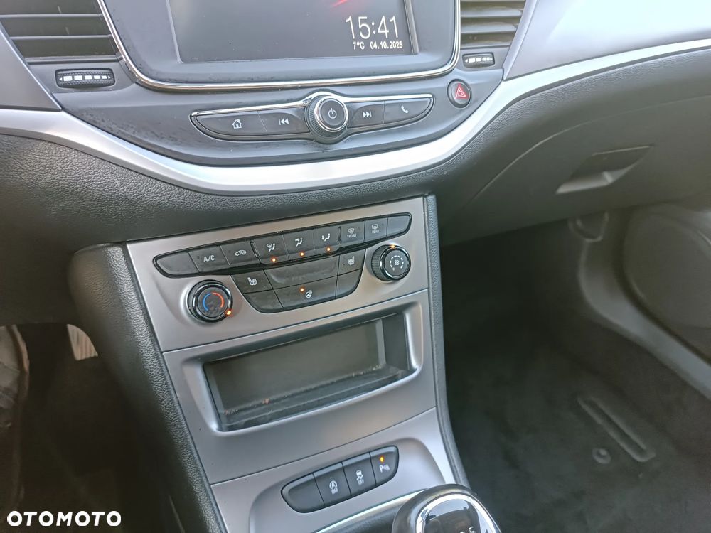 Opel Astra 1.4 Turbo Active - 24