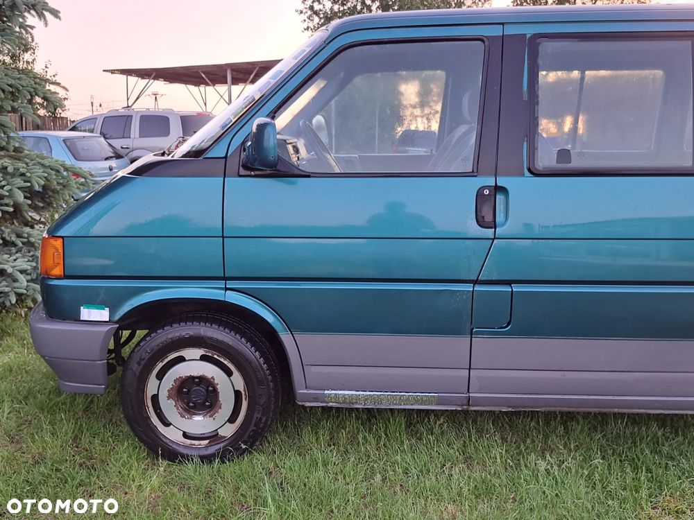 Volkswagen Multivan - 14
