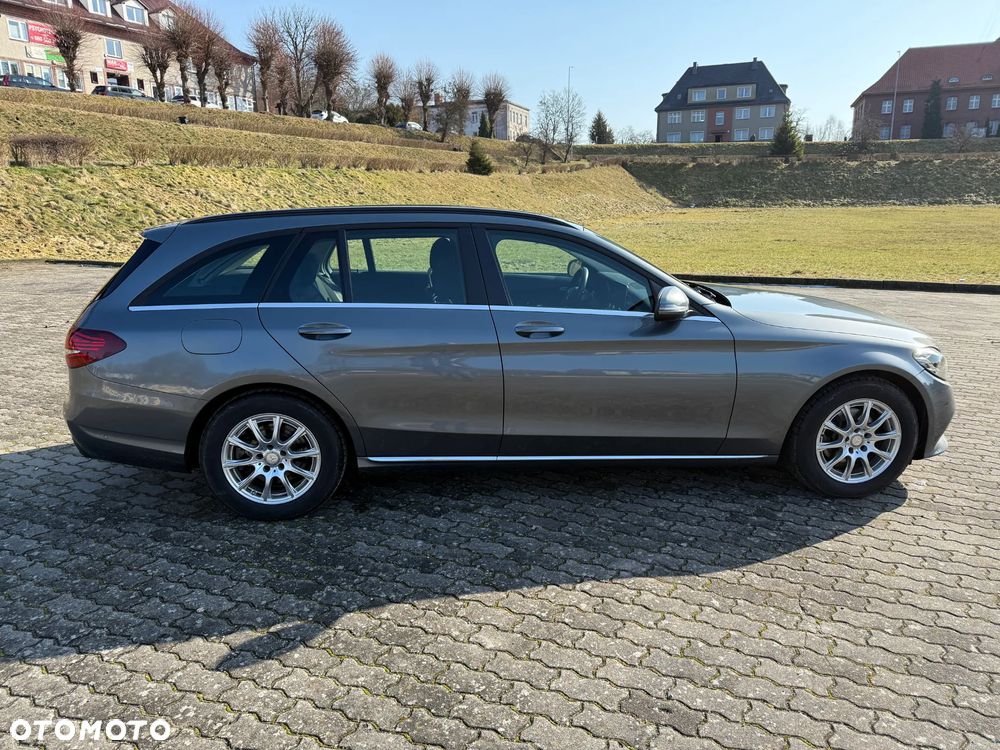 Mercedes-Benz Klasa C 180 - 8