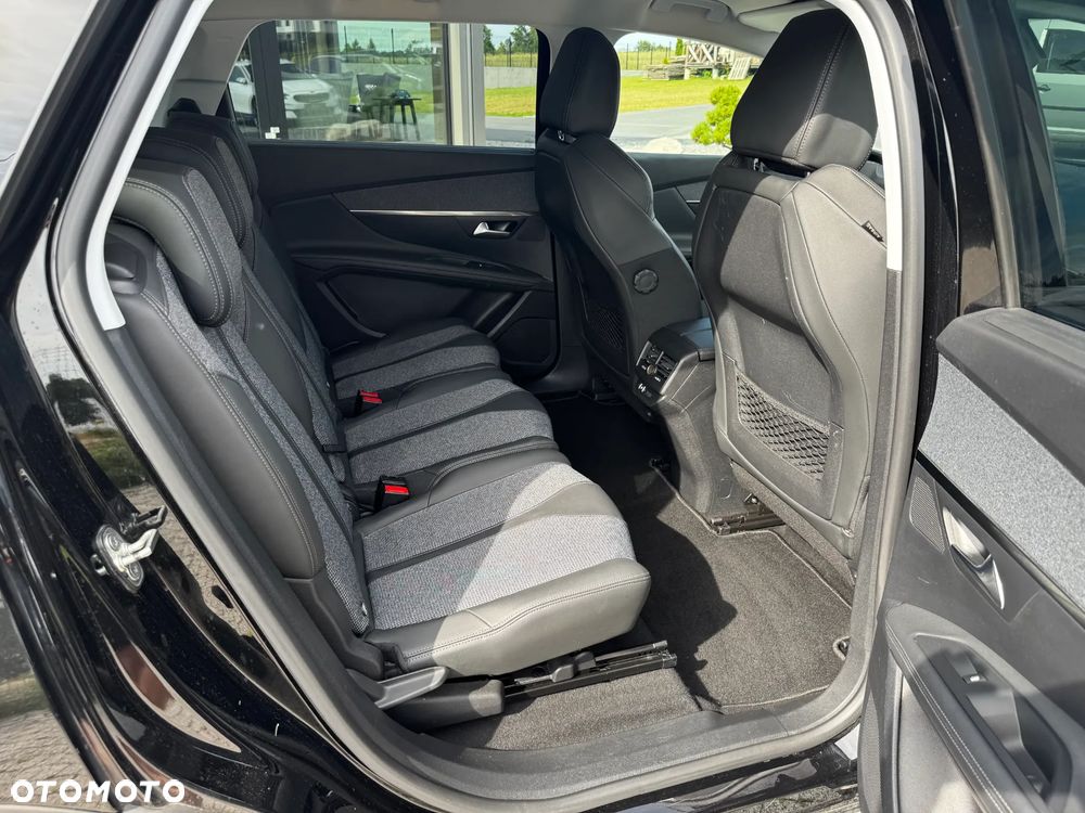 Peugeot 5008 - 21