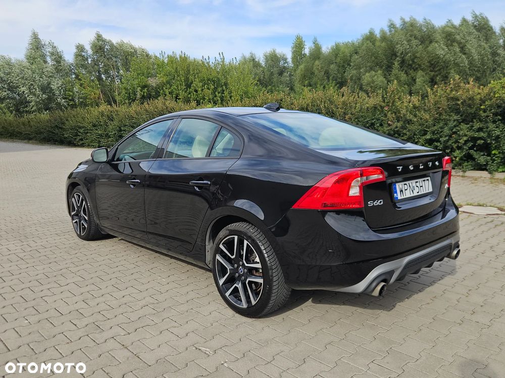 Volvo S60 T5 Drive-E R-Design Kinetic - 4