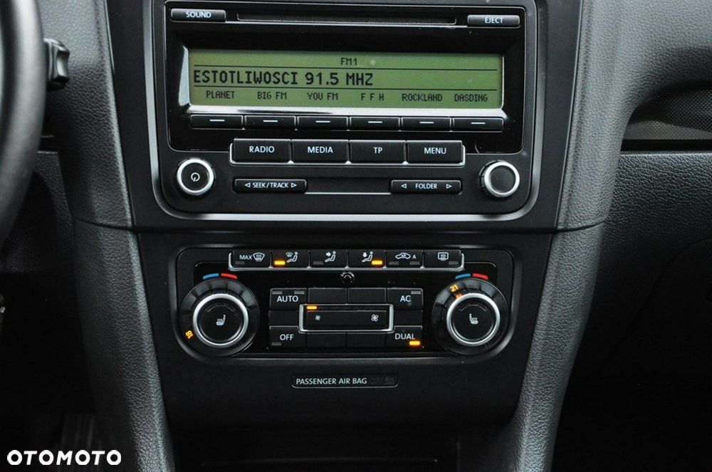 Volkswagen Golf - 32
