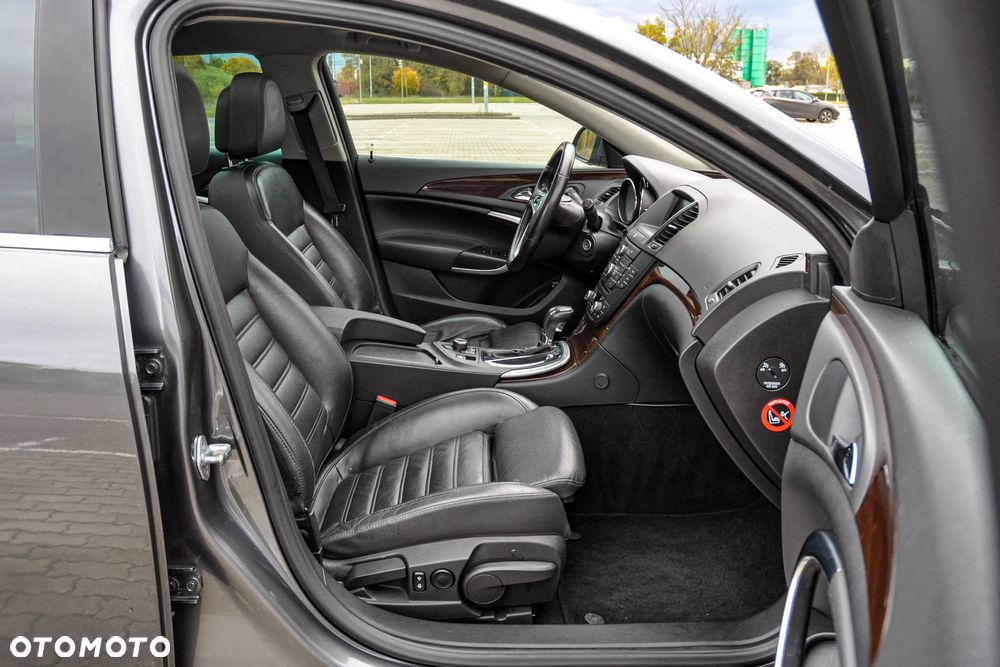 Opel Insignia - 11