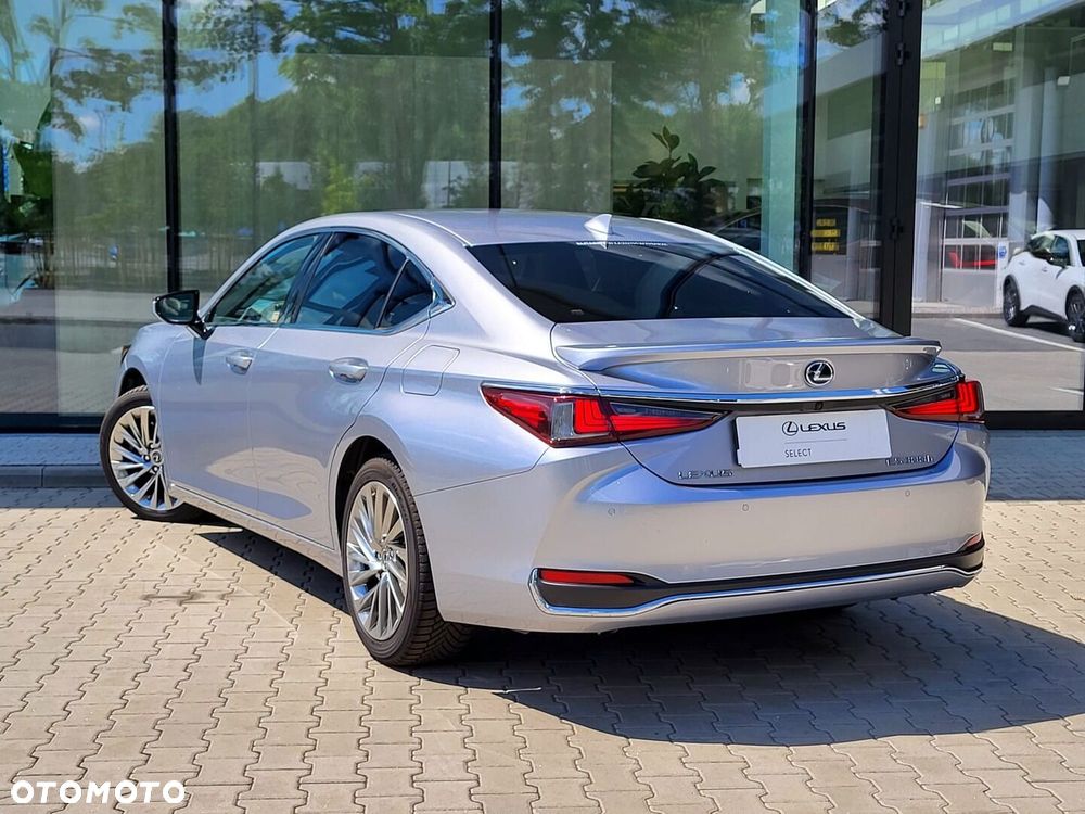 Lexus ES - 13