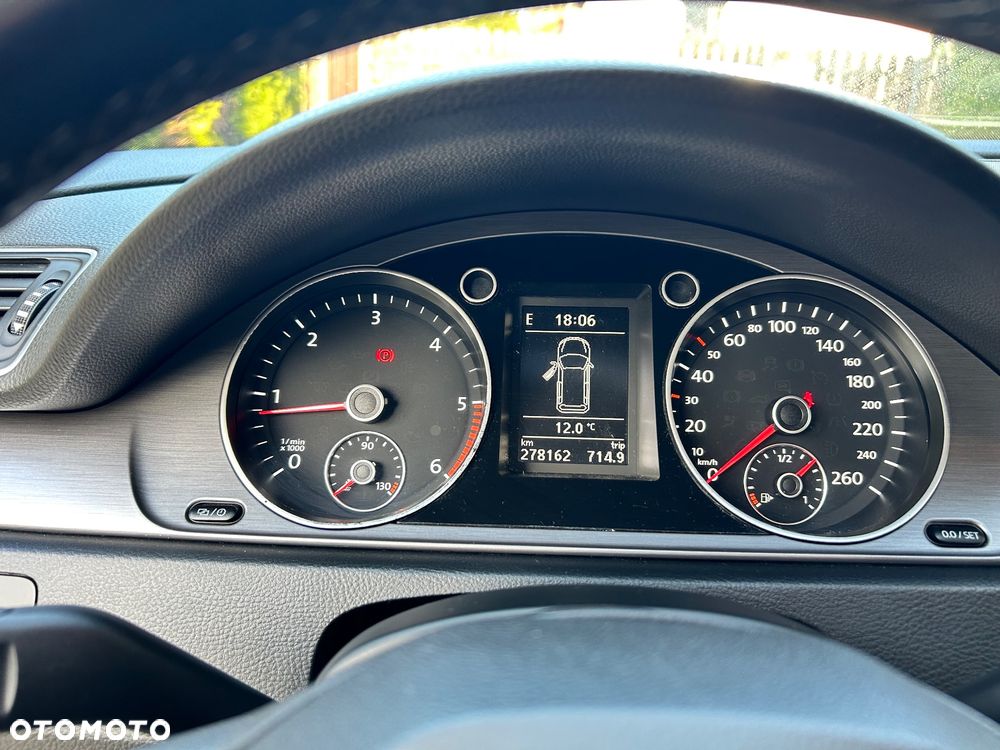 Volkswagen Passat 1.6 TDI BlueMotion - 12