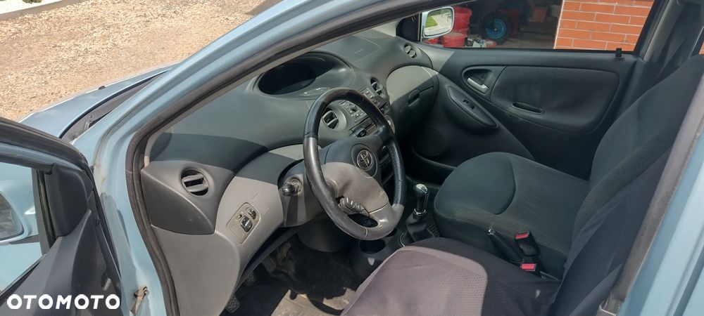 Toyota Yaris - 9