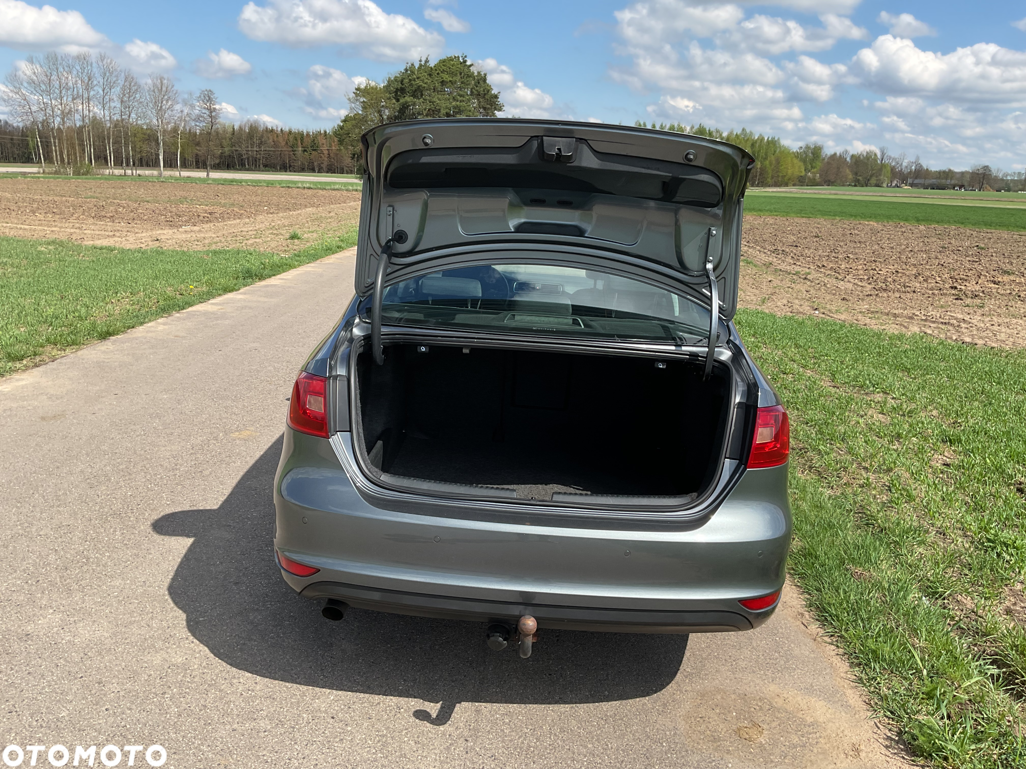 Volkswagen Jetta 1.2 TSI BlueMotion Technology Comfortline - 8