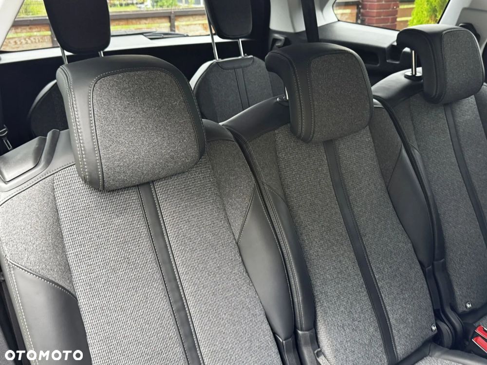 Peugeot 5008 1.6 BlueHDI Allure S&S - 24