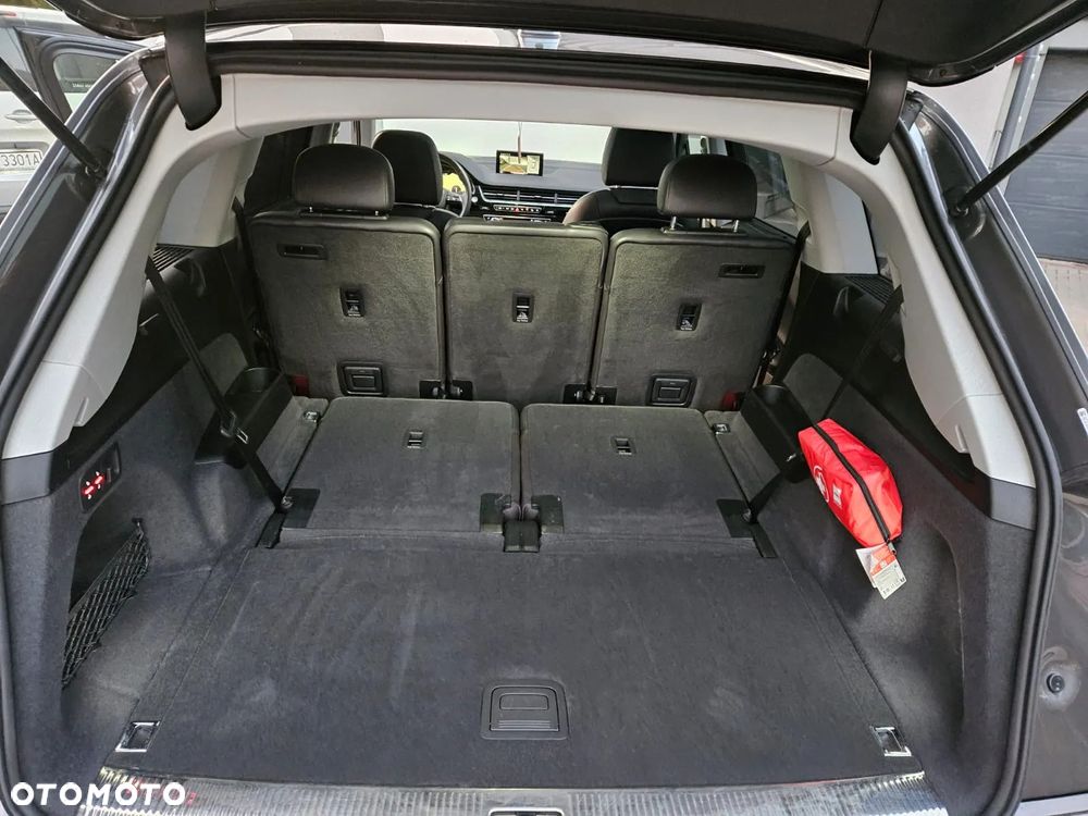 Audi Q7 3.0 TFSI Quattro Tiptronic - 30