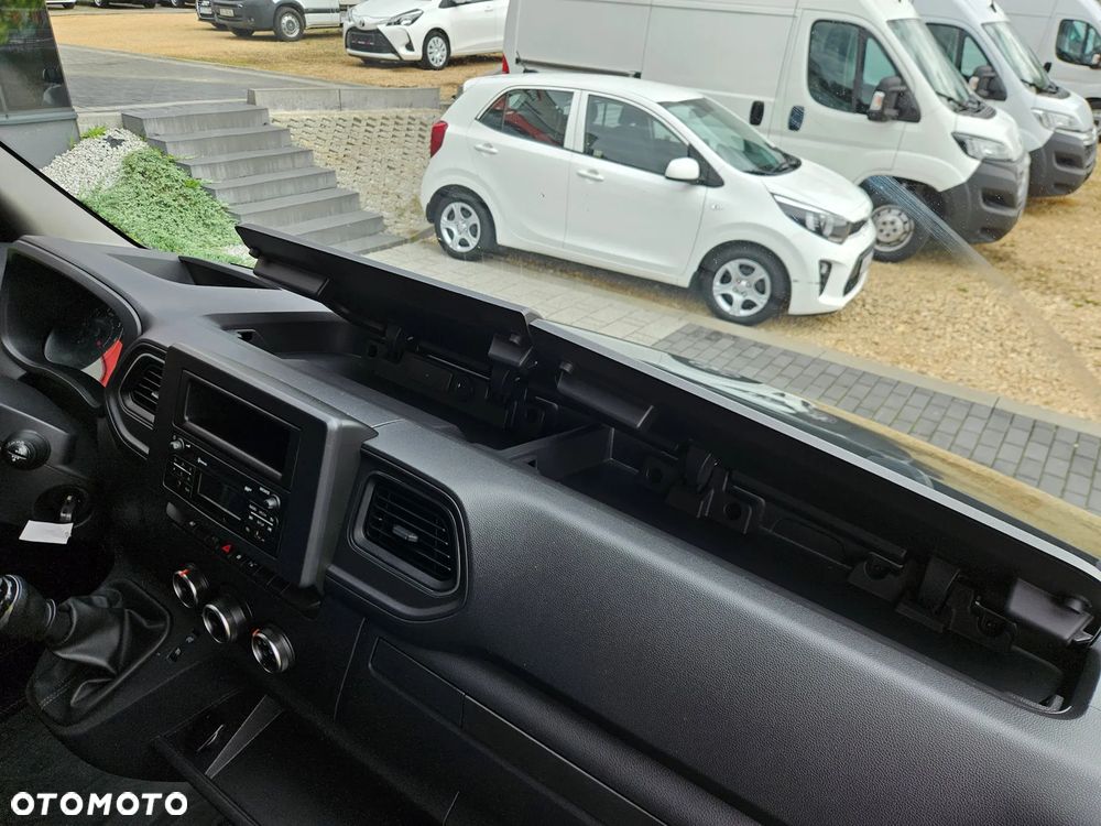 Renault Master L2H2 2.3dCi 136KM - 21