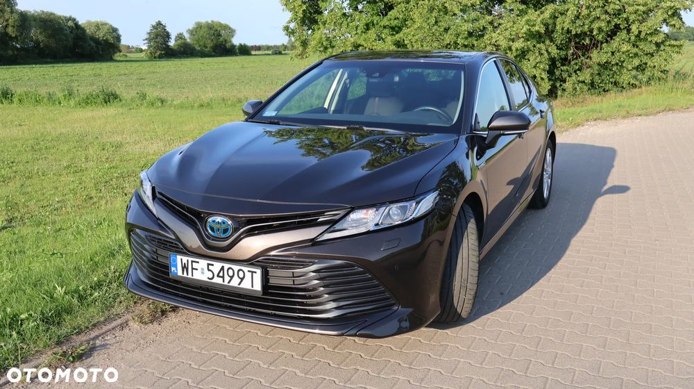 Toyota Camry - 35
