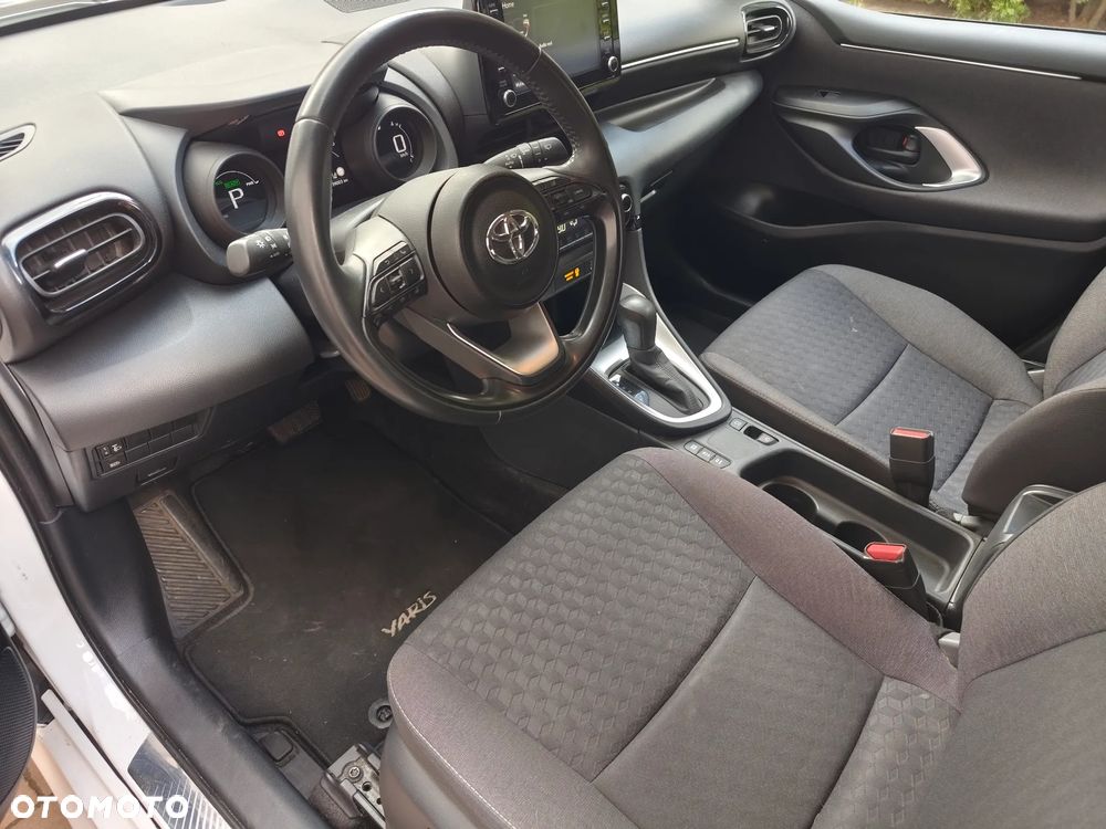 Toyota Yaris - 8