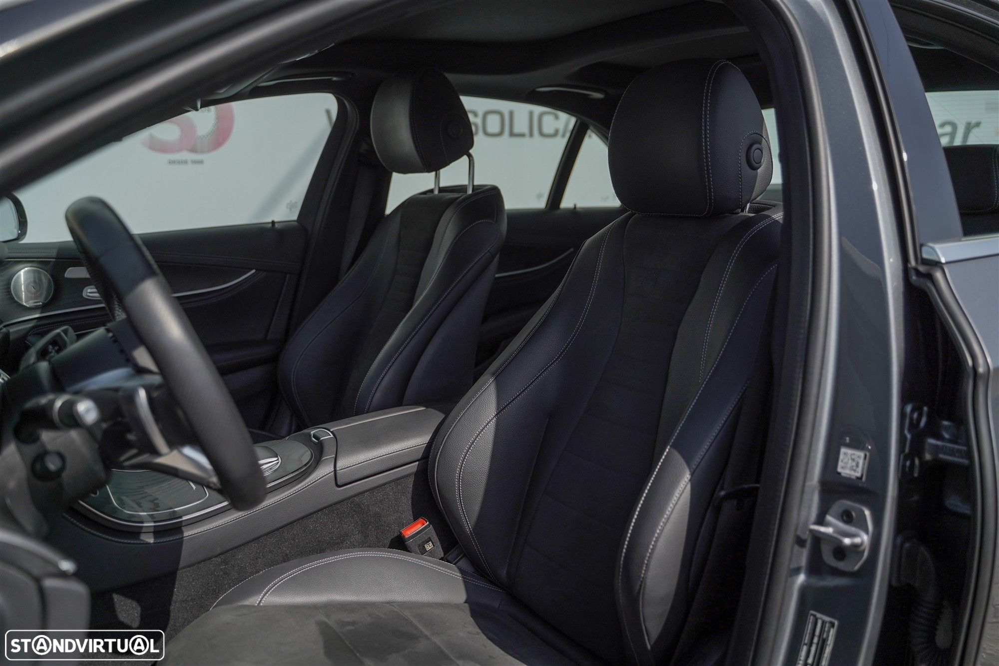 Mercedes-Benz E 300 de AMG Line - 31