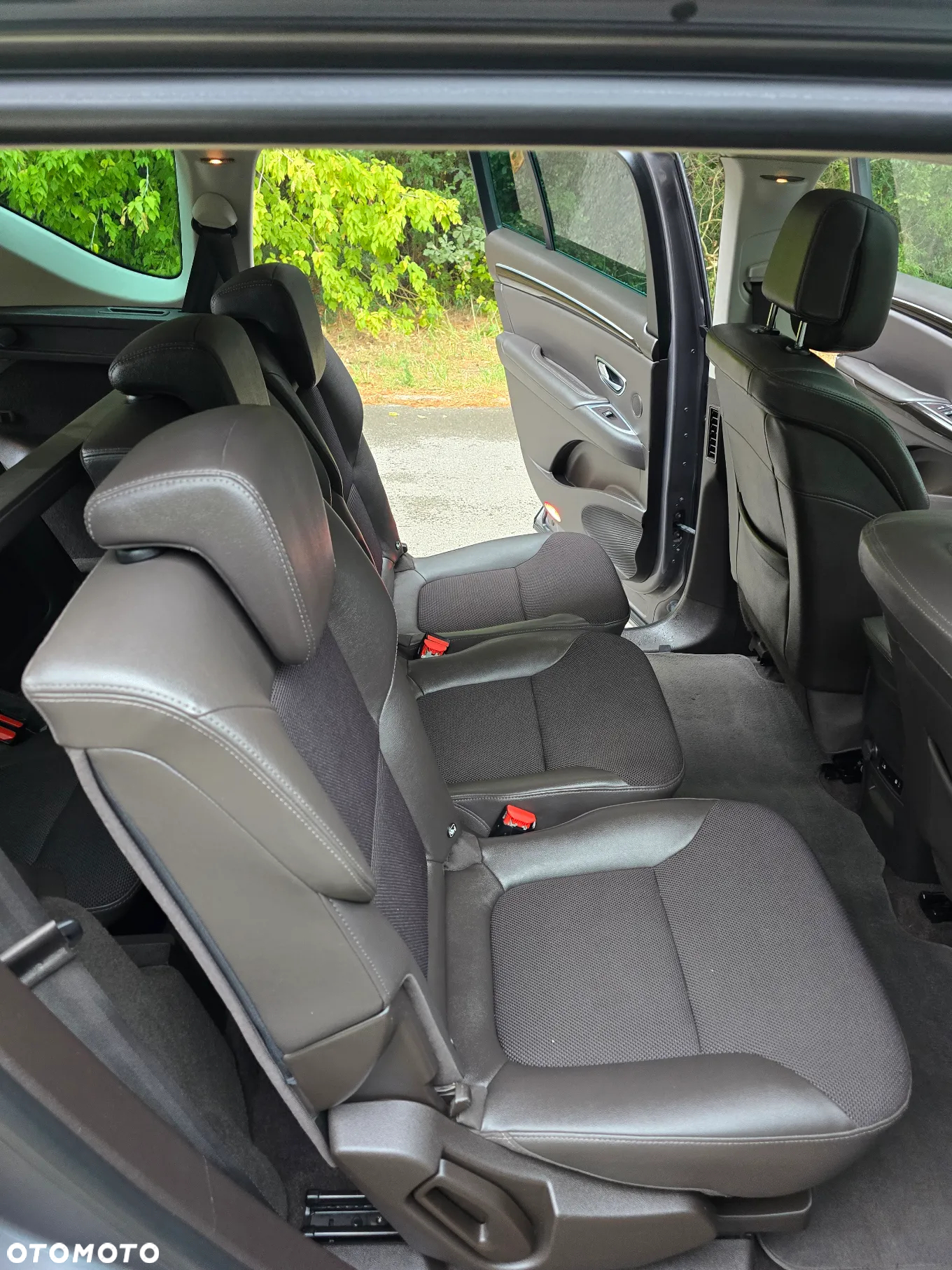 Renault Espace 1.6 dCi Energy Initiale Paris EDC 7os - 21