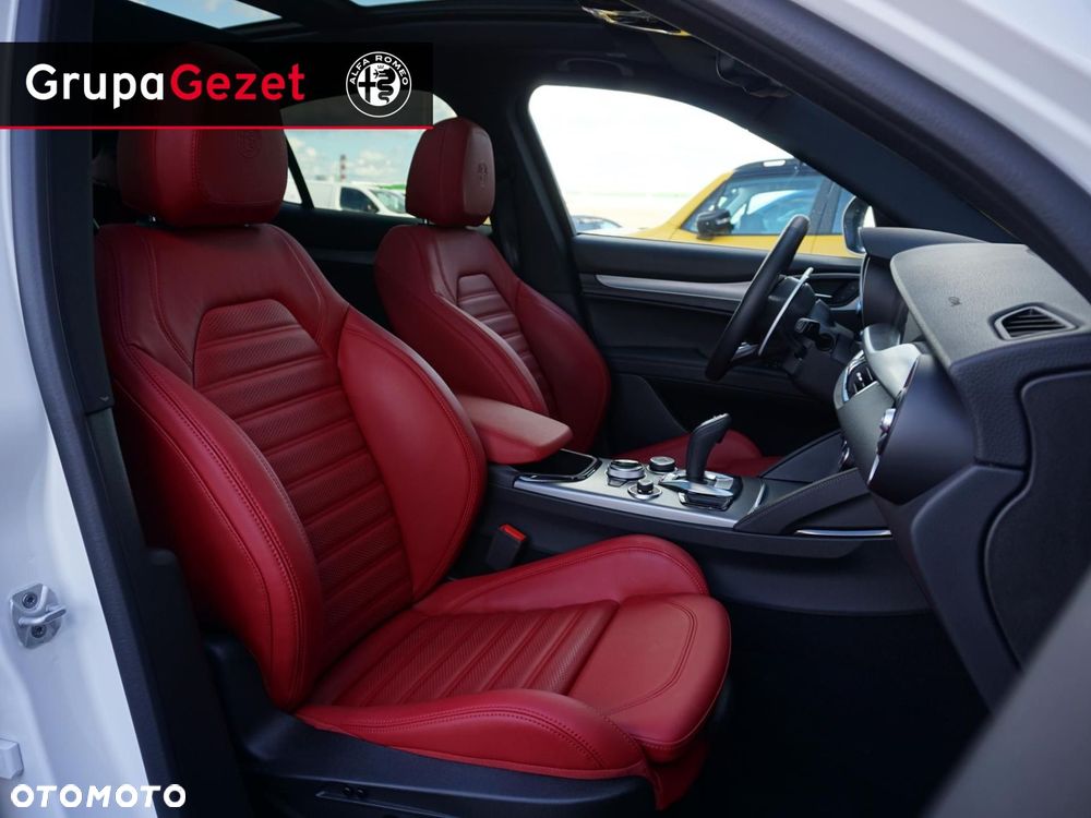 Alfa Romeo Stelvio - 7