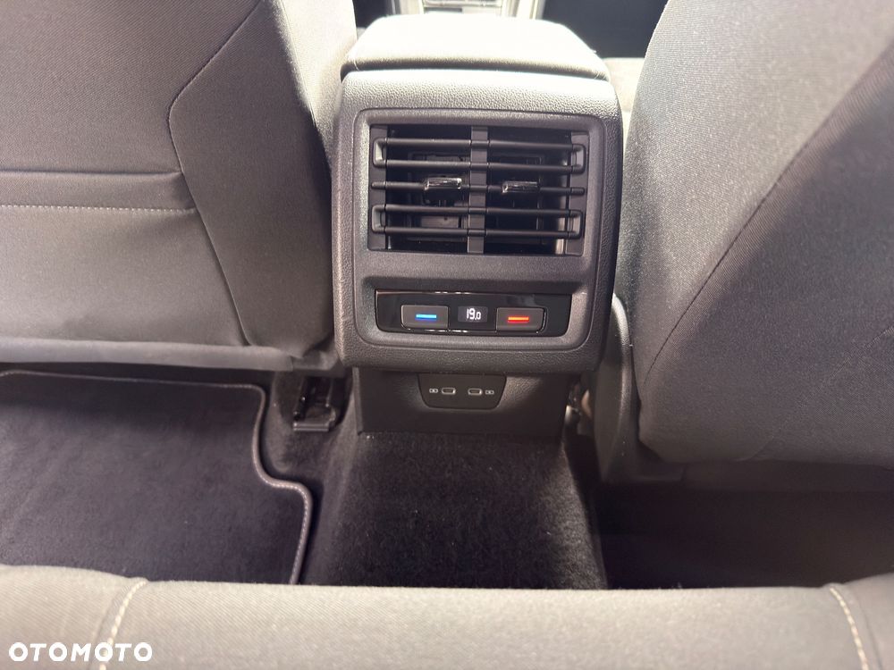 Volkswagen Golf 1.0 TSI Life - 13