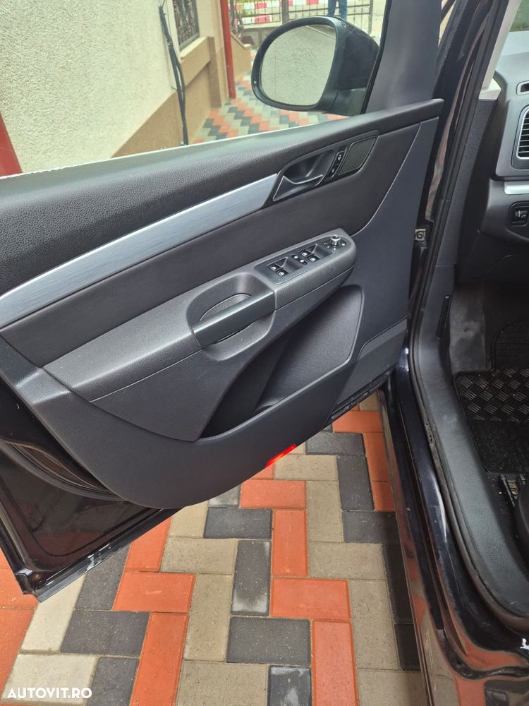 Volkswagen Sharan 2.0 TDI DSG BlueMotion Technology Highline - 2