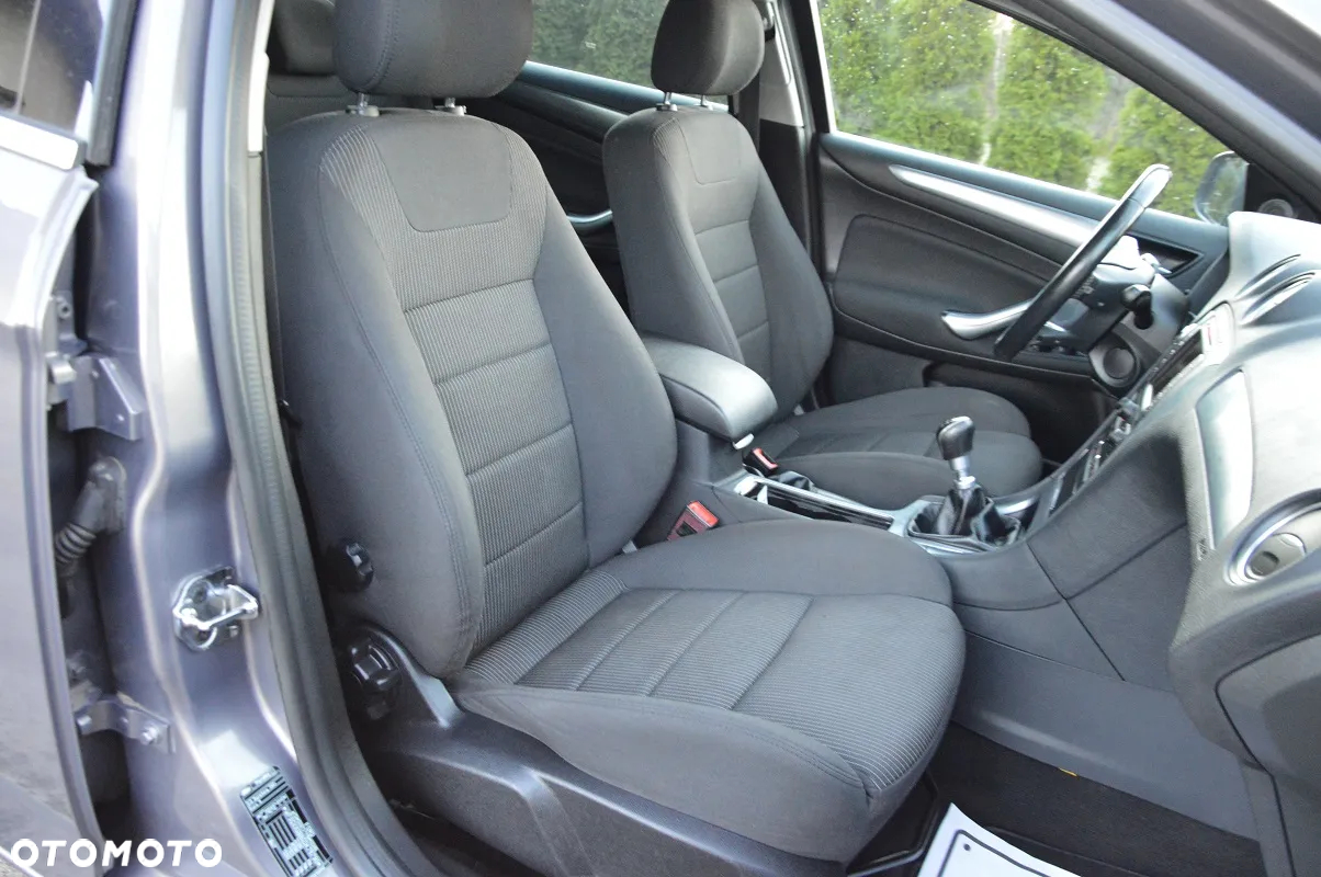 Ford Mondeo 2.0 TDCi Titanium - 33