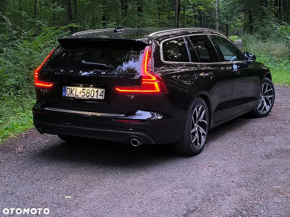 Volvo V60 T5 GPF Momentum - 23
