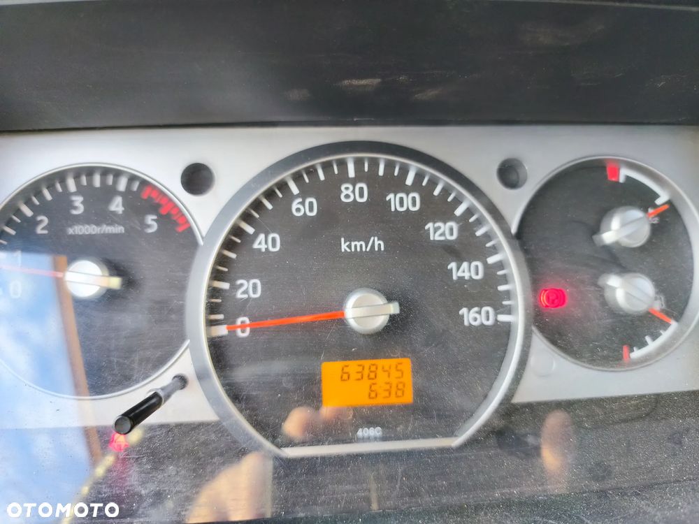 Renault Maxity - 22