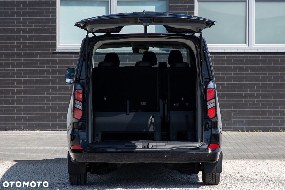 Ford Tourneo Custom - 16